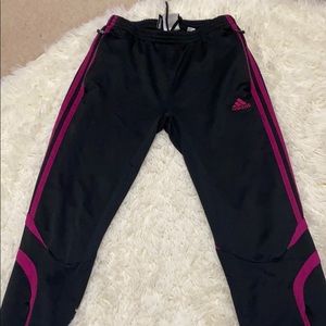 Sweatpants with zippers at bottom